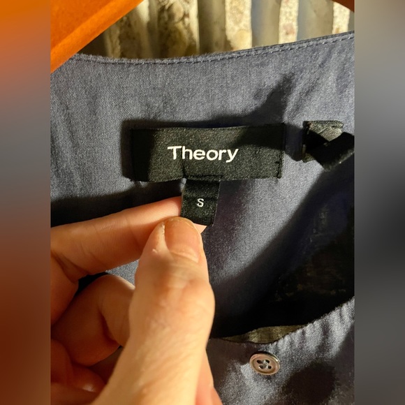 Theory Jastrid Lawn Ruffled Cotton Top in Steel Grey/Blue - Women’s Small - Picture 2 of 10